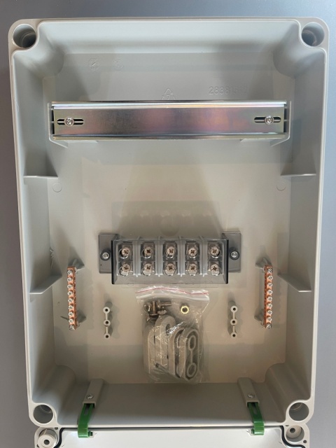 Puszka budowlana / obudowa rozdzielnicy IP67 12-modułowa 380×280×155 mm + szyna DIN