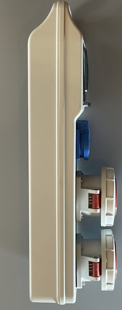 Rozdzielnica Przenośna 2×230 V + 2×32 A